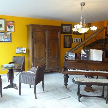 Отель Le Piano Biesles Экстерьер фото